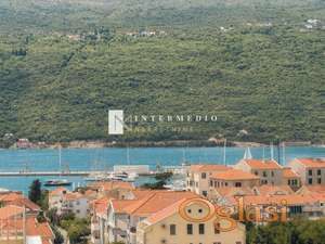 Prodaja moderno namještenog dvosobnog stana – Đenovići, Herceg Novi